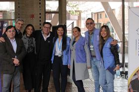 Docentes de Utadeo junto con personas del PNUD, durante el taller de liderazgo que se realizó en la Universidad. Docentes de Utadeo junto con personas del PNUD, durante el taller de liderazgo que se realizó en la Universidad.